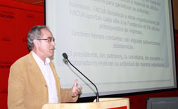 El presidente de la Fundaci�n FACUA participa en el 'Networking de fundaciones sevillanas' de AFA