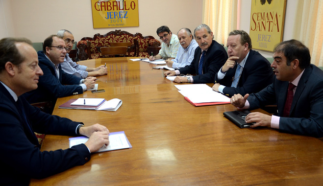 FACUA C�diz integrada en la comisi�n ejecutiva del Consejo S...