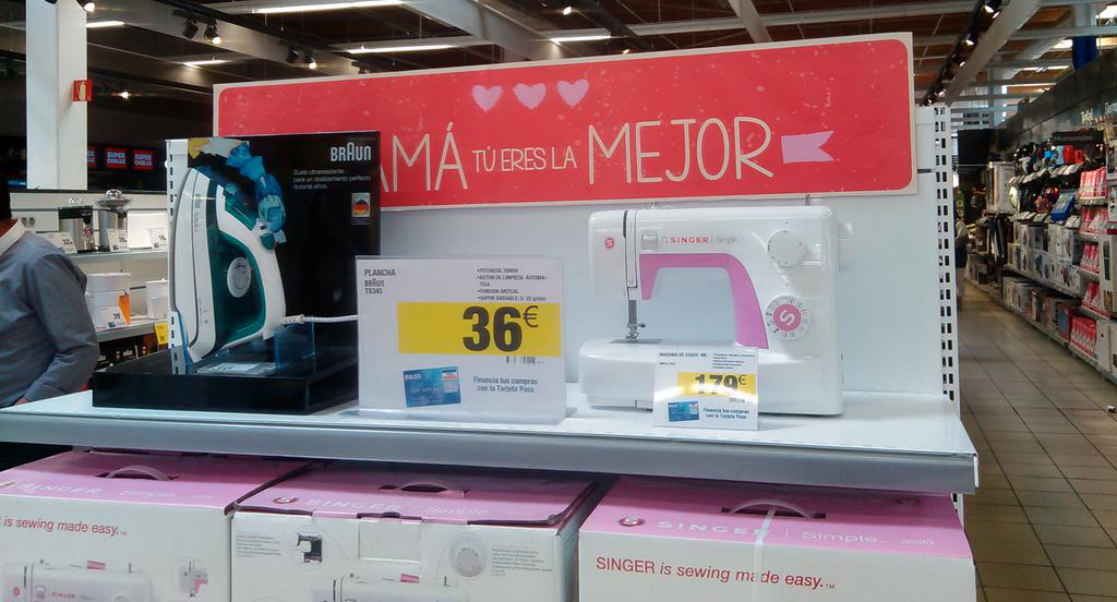 FACUA critica las propuestas de regalos machistas de Carrefour para el Día de la Madre