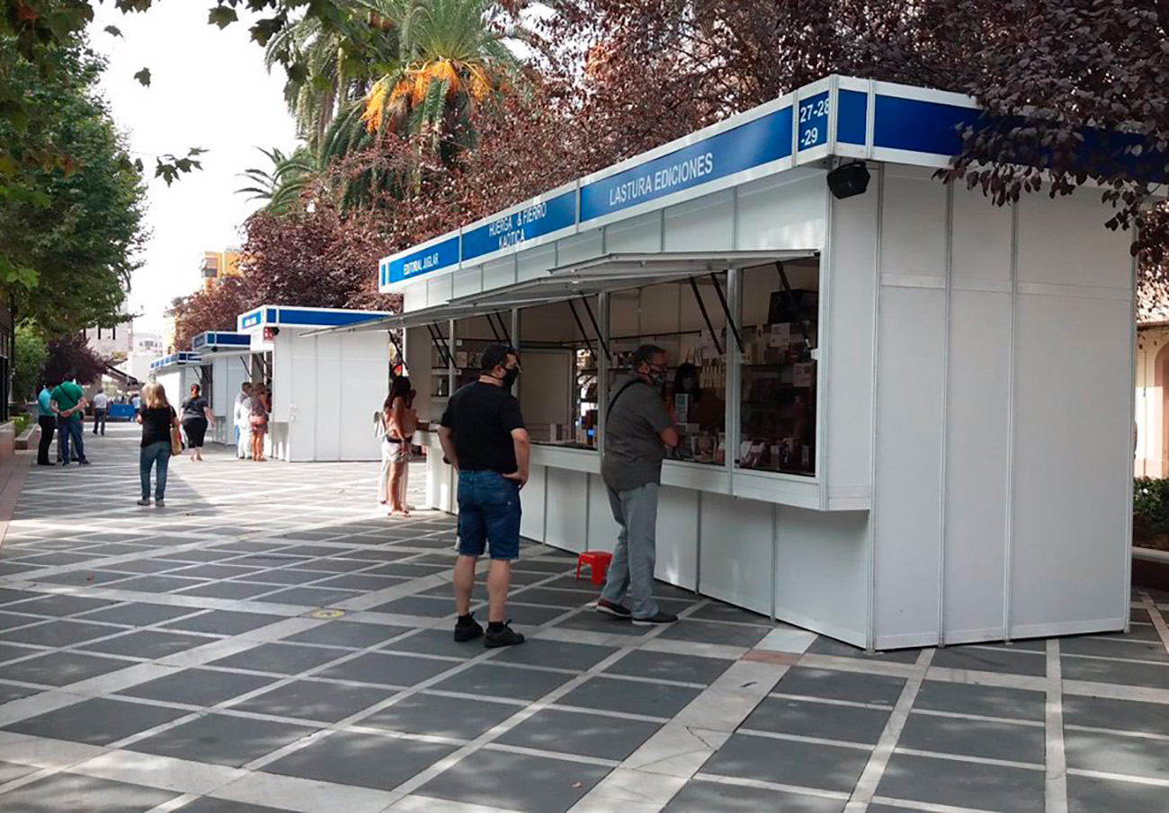 Feria del Libro de Badajoz: FACUA critica que la Diputación niegue un año más el pago en efectivo