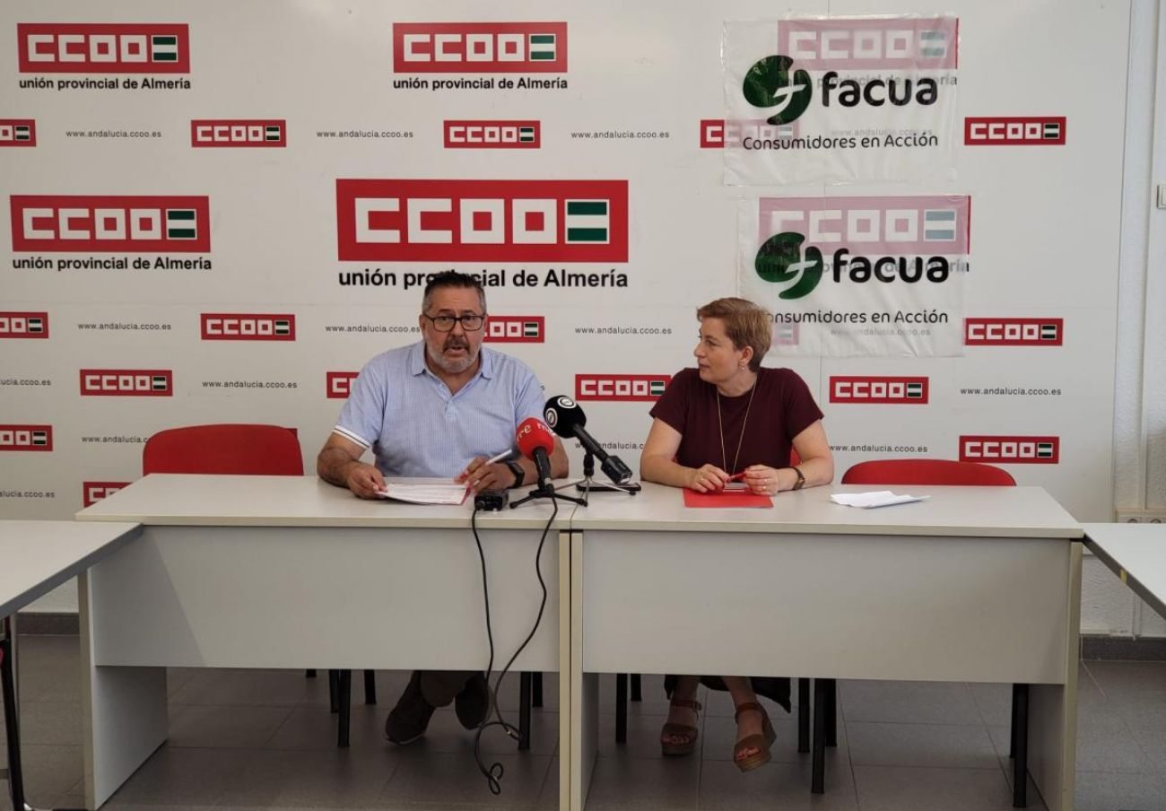 FACUA Almería renueva su convenio con CCOO para la defensa de trabajadores y consumidores de la provincia