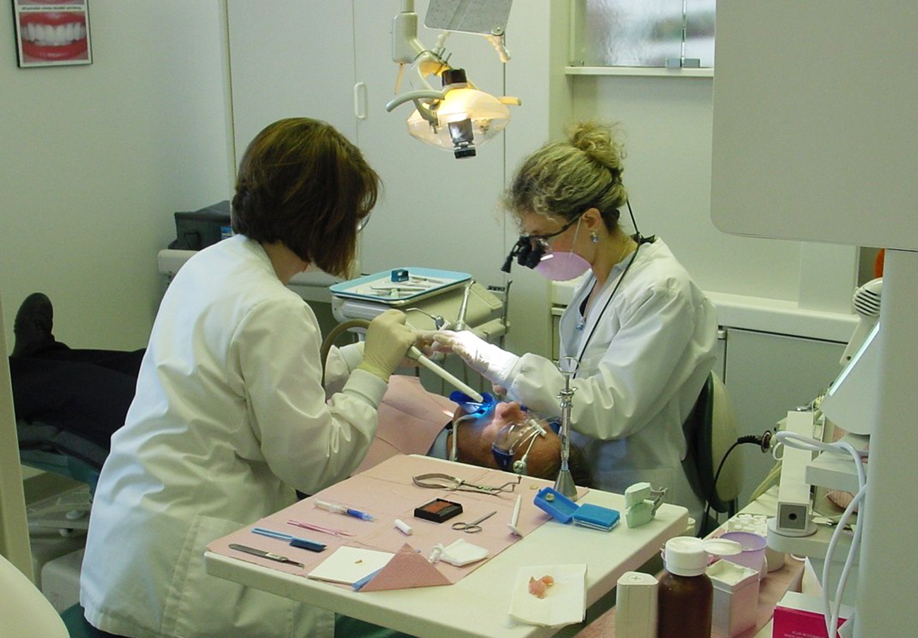 Dentista Madrid . Nuestra Clínica Dental No Es Una.