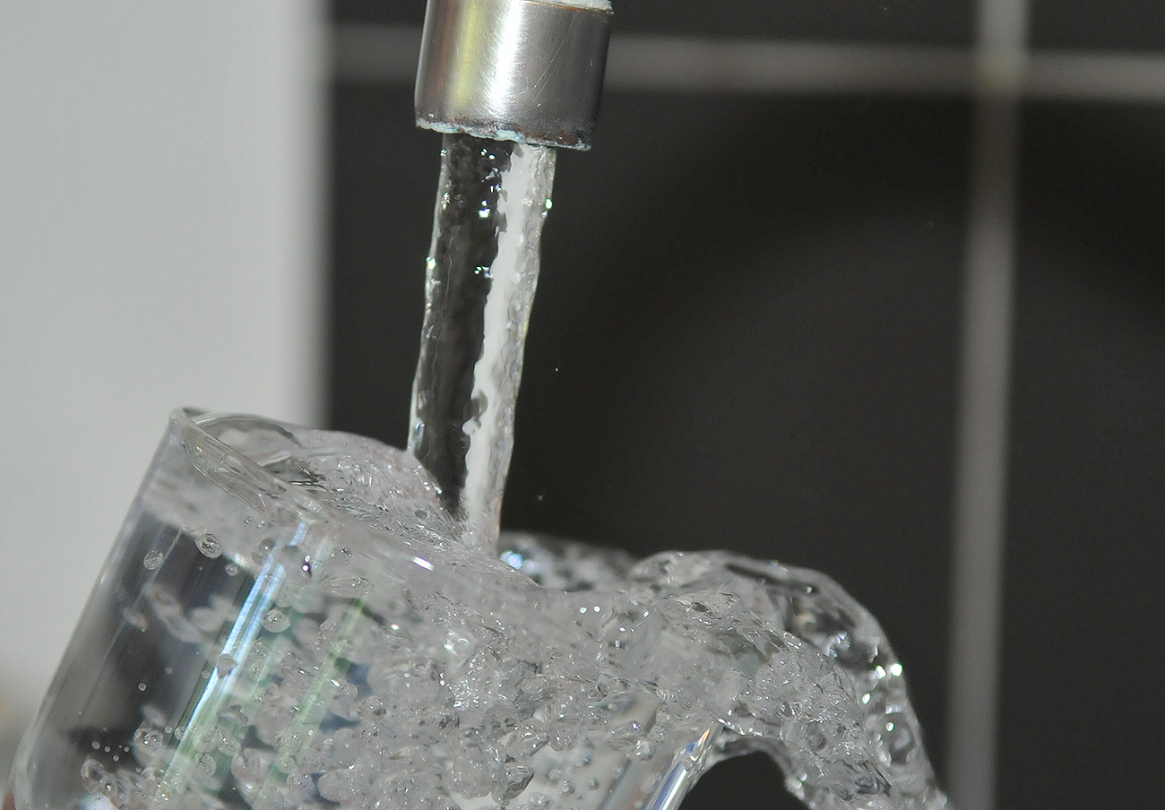 FACUA insta a Sanidad de Extremadura a garantizar que el agua de Olivenza sea apta para el consumo