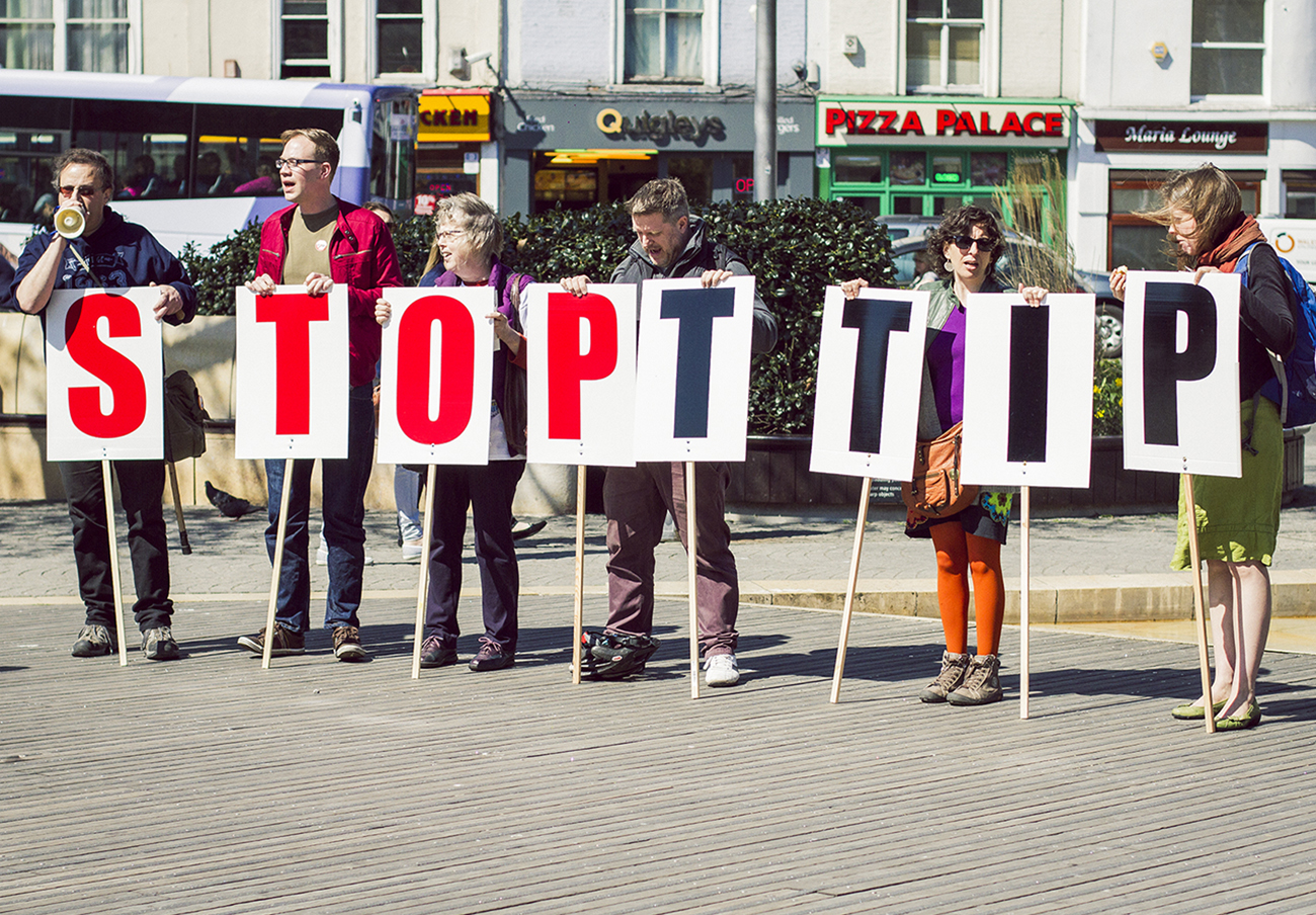 FACUA llama a la ciudadanía a participar en las movilizaciones de este sábado contra TTIP y CETA FACUA llama a la ciudadanía a participar en las movilizaciones de este sábado contra TTIP y CETA