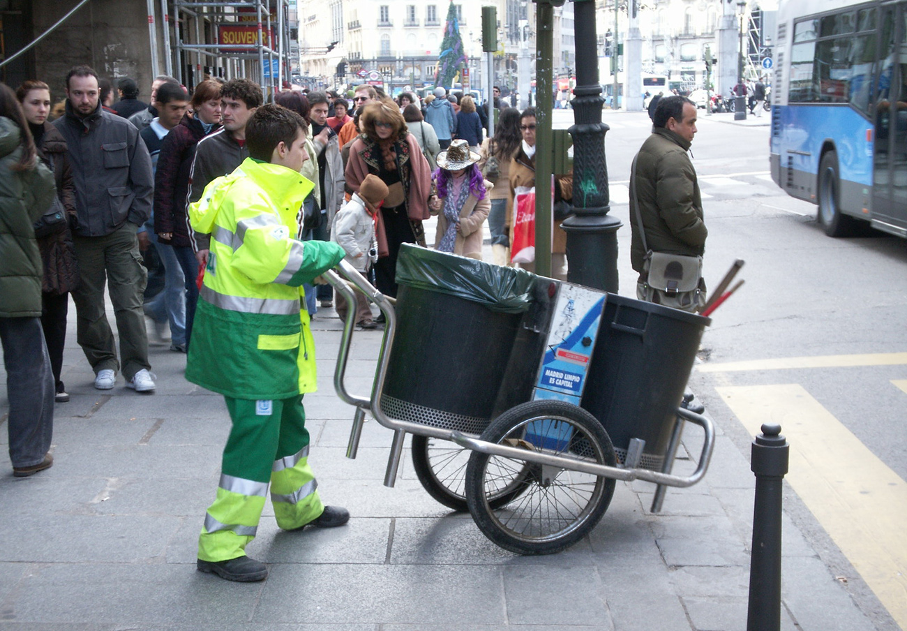 FACUA Madrid reclama al Ayuntamiento mejoras urgentes en el servicio de limpieza y recogida de residuos FACUA Madrid reclama al Ayuntamiento mejoras urgentes en el servicio de limpieza y recogida de residuos