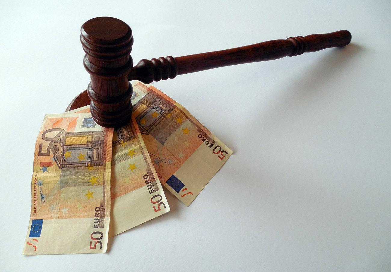 El Constitucional declara nulas las tasas judiciales a personas jurídicas impuestas por Gallardón El Constitucional declara nulas las tasas judiciales a personas jurídicas impuestas por Gallardón