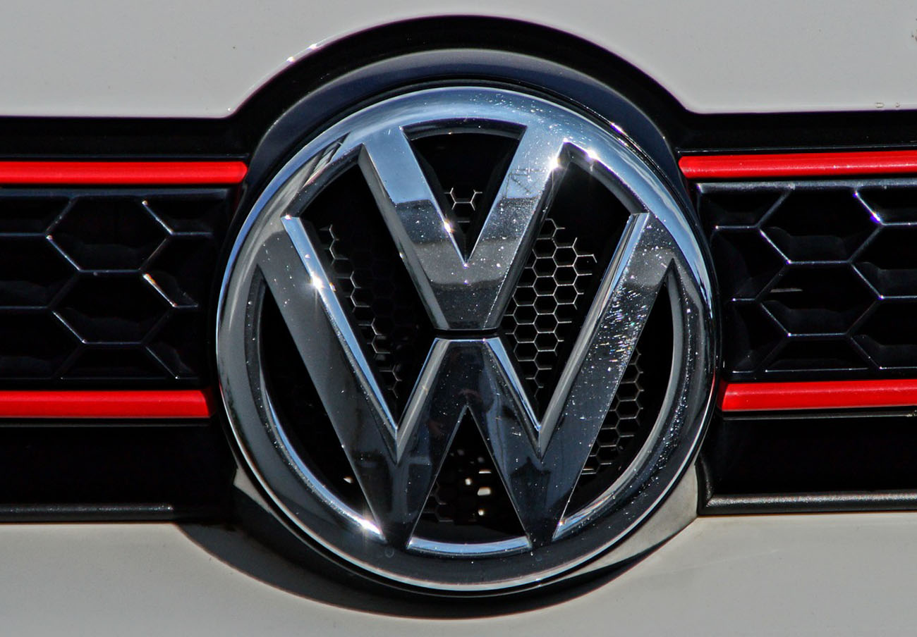 Bruselas acusa a Volkswagen de vulnerar la protección europea del consumidor en 20 Estados miembro Bruselas acusa a Volkswagen de vulnerar la protección europea del consumidor en 20 Estados miembro