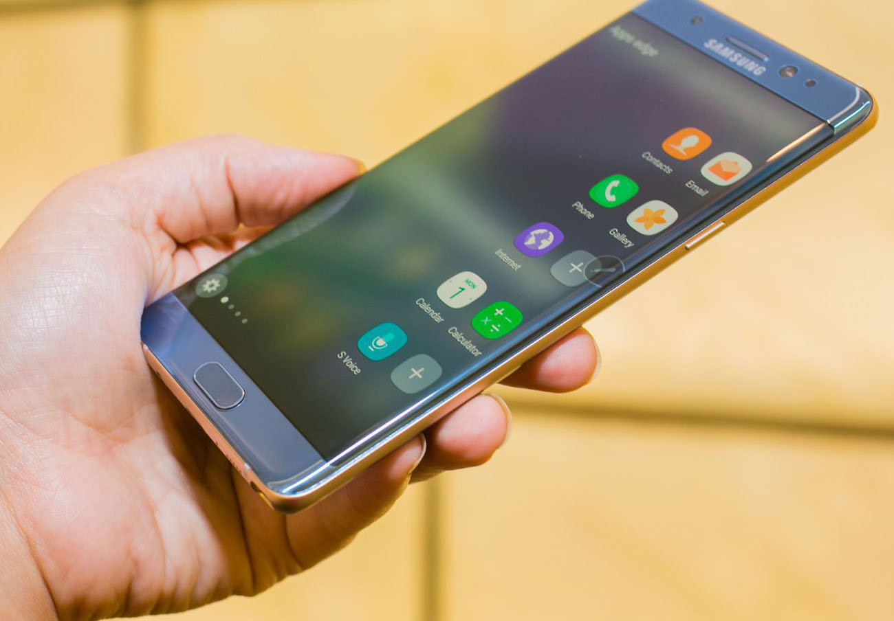 Samsung distribuye un kit ignífugo entre los propietarios del Note 7 para que devuelvan el móvil Samsung distribuye un kit ignífugo entre los propietarios del Note 7 para que devuelvan el móvil