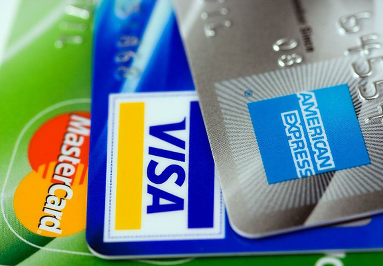 El Congreso apoya por mayoría "restringir" las comisiones bancarias en los cajeros automáticos El Congreso apoya por mayoría "restringir" las comisiones bancarias en los cajeros automáticos
