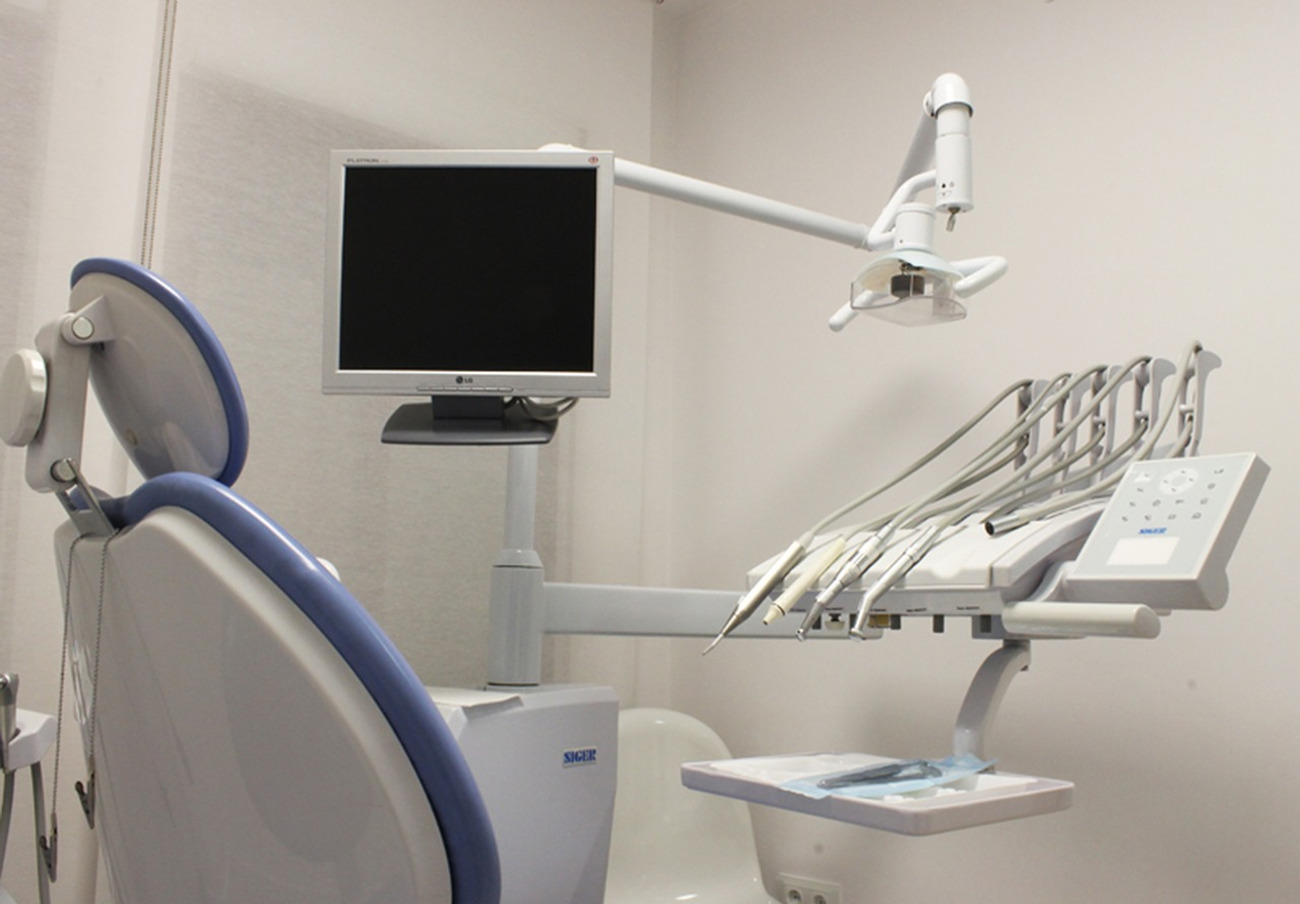 FACUA pide a Montón cambios legales para proteger a los usuarios frente a cierres de clínicas dentales