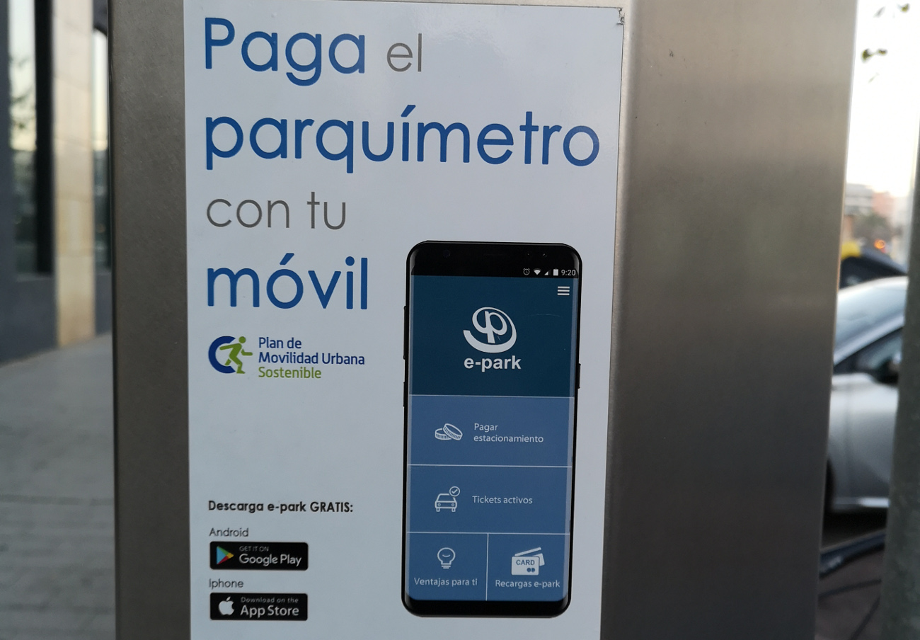 FACUA Córdoba critica que el Ayuntamiento vincule al plan de movilidad sostenible el pago online de la zona azul
