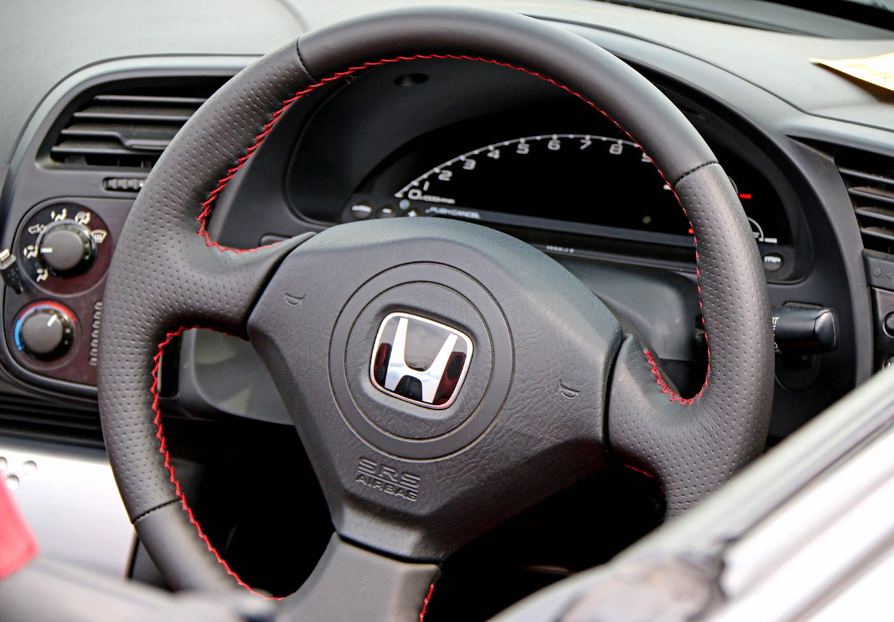 FACUA alerta del posible riesgo de lesiones por un mal funcionamiento del airbag de varios coches Honda