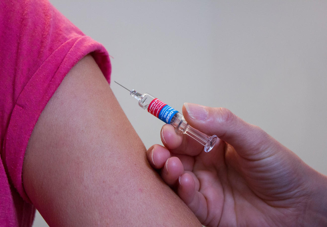 El Ministerio de Sanidad establece que se deben vacunar de sarampión todos los nacidos a partir de 1970