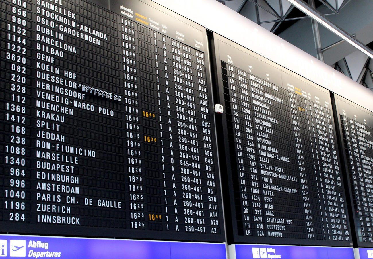 Una aerolínea abona 2.722 euros a dos usuarios que perdieron un vuelo de conexión por un retraso