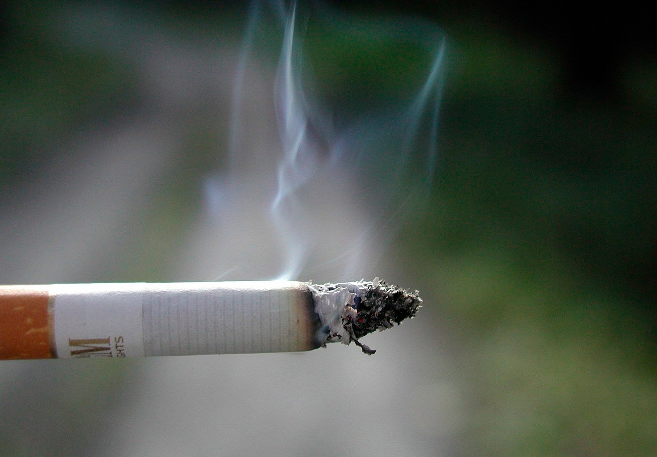 Asociaciones médicas y civiles exigen un final de partida para el tabaco en 2030