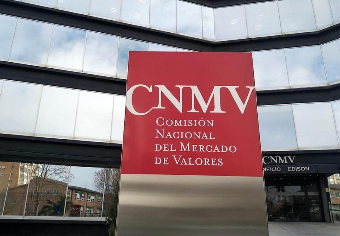 La CNMV advierte sobre 30 'chiringuitos financieros' y clones radicados en Reino Unido y Austria