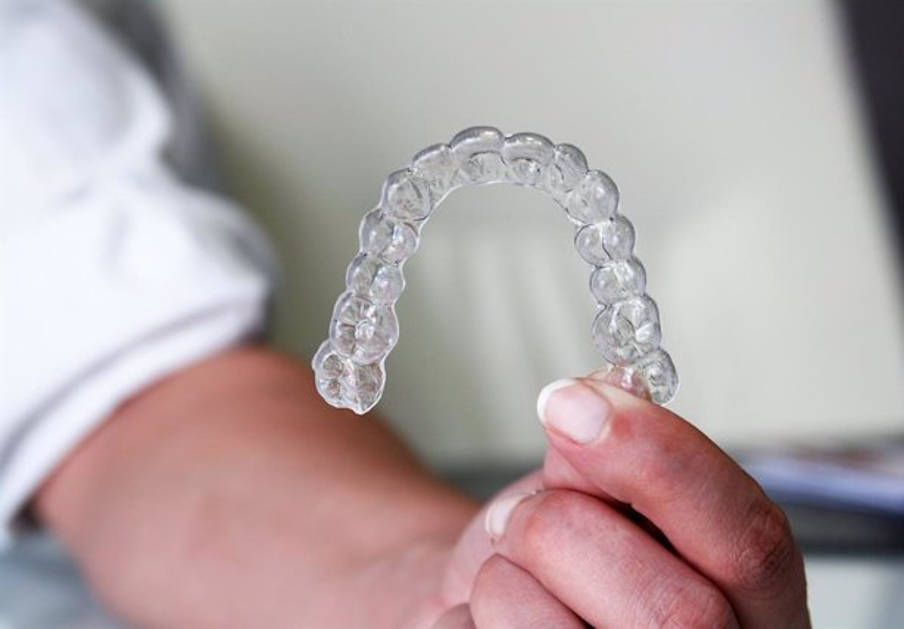 Ortodoncistas advierten de los peligros de los alineadores transparentes comercializados online