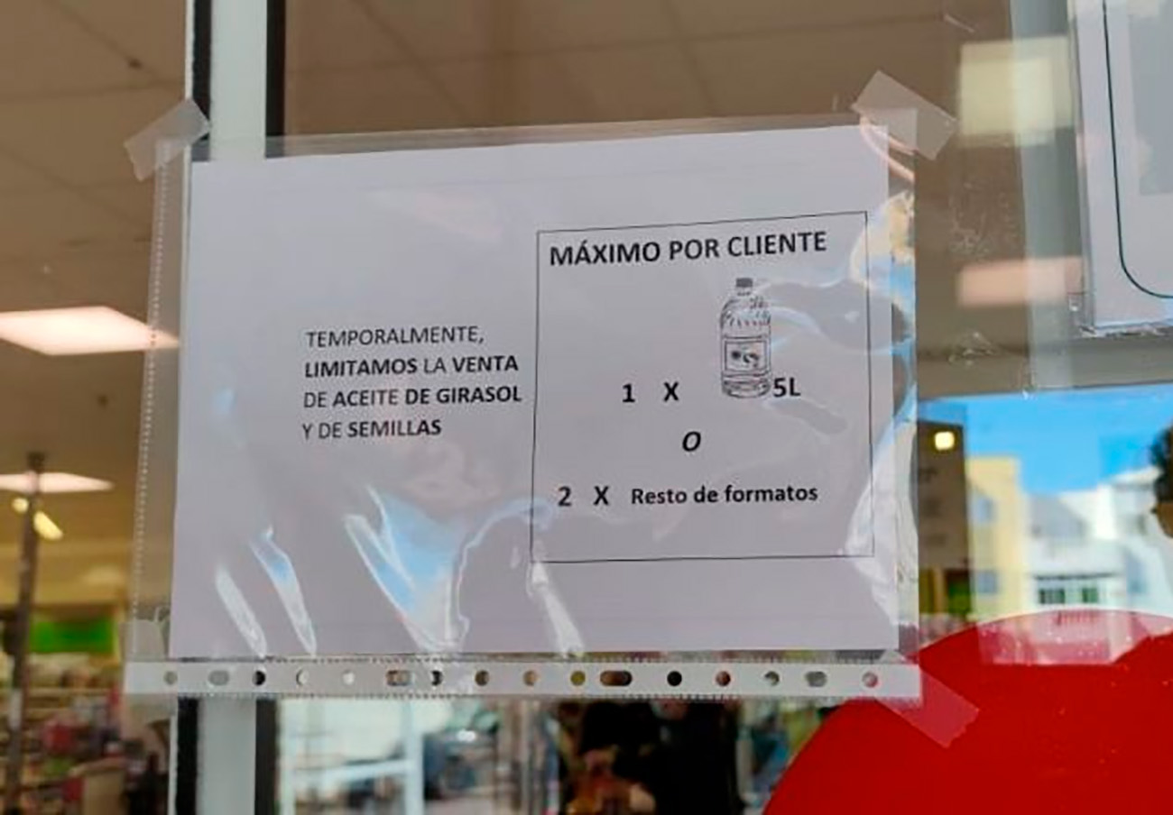 Aviso en un establecimiento de la cadena canaria Hiperdino. | Imagen: La Voz de Lanzarote.