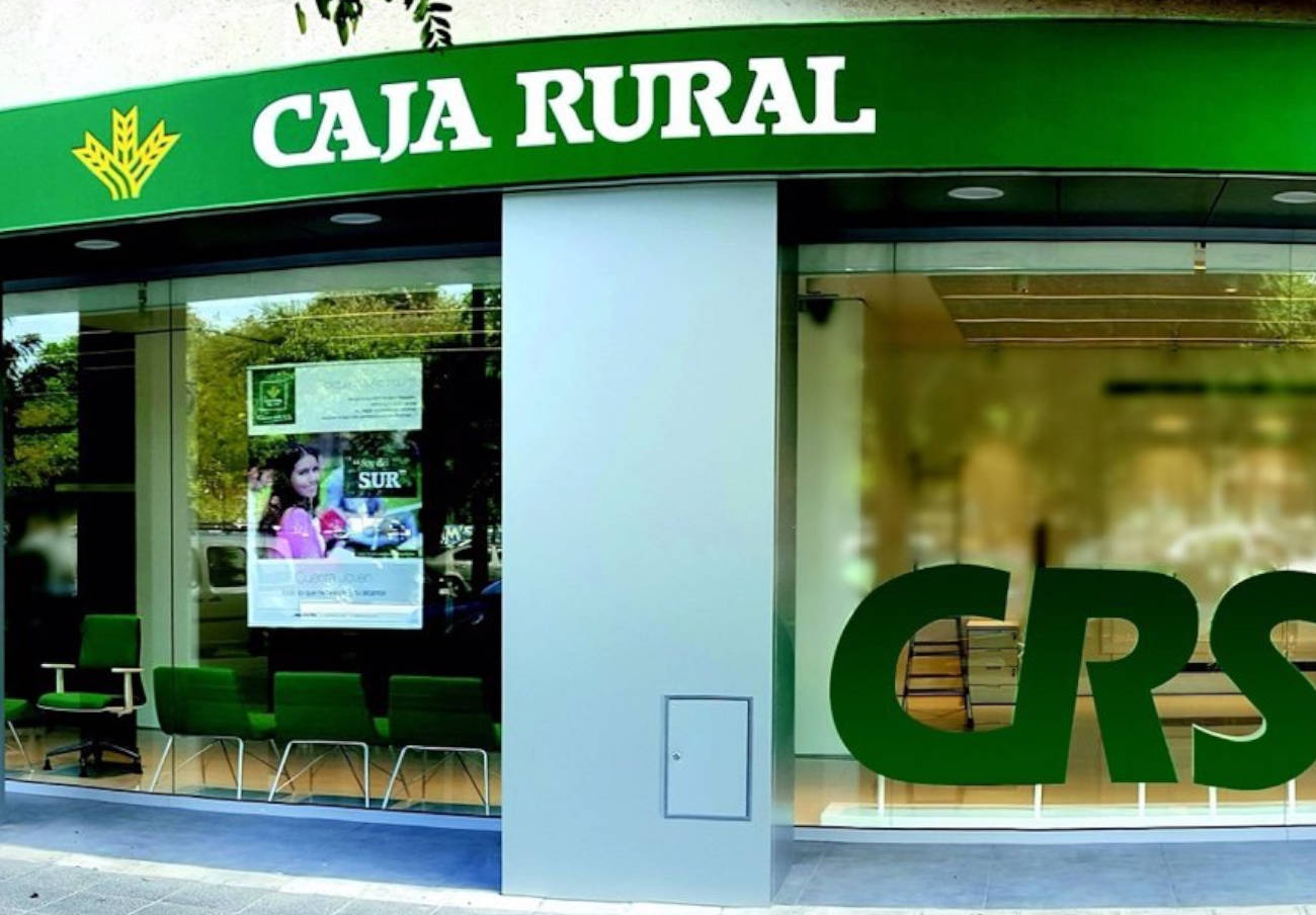 Caja Rural del Sur devuelve casi 12.000 euros a una víctima de 'smishing' tras la reclamación de FACUA