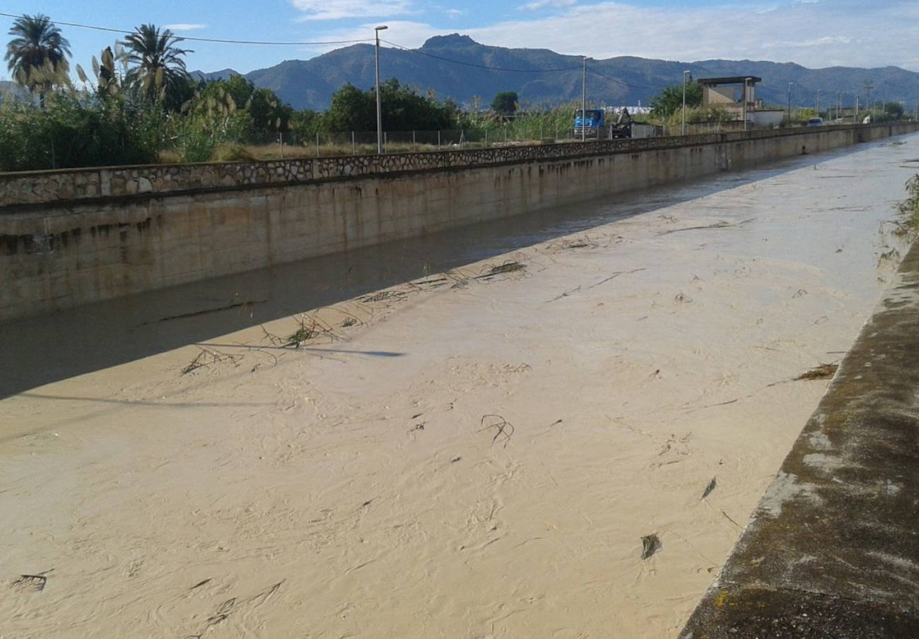 Condenan al Ayuntamiento de Murcia a pagar una multa por verter agua contaminada al canal del Reguerón