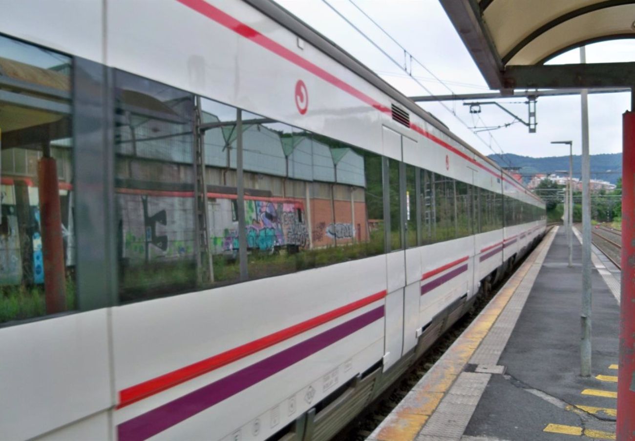 Tras la denuncia de FACUA Euskadi, Renfe se compromete a tomar medidas en la línea Bilbao-Santander