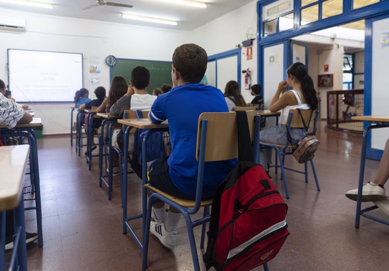 FACUA Andalucía advierte de que el cheque escolar de la Junta no resuelve la falta de inversión social
