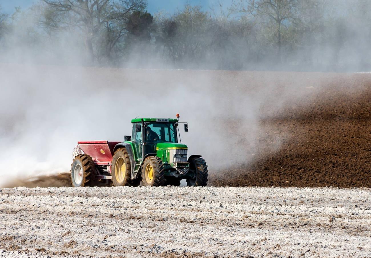 La Comisión Europea multa a España por incumplir la normativa de nitratos utilizados en la agricultura