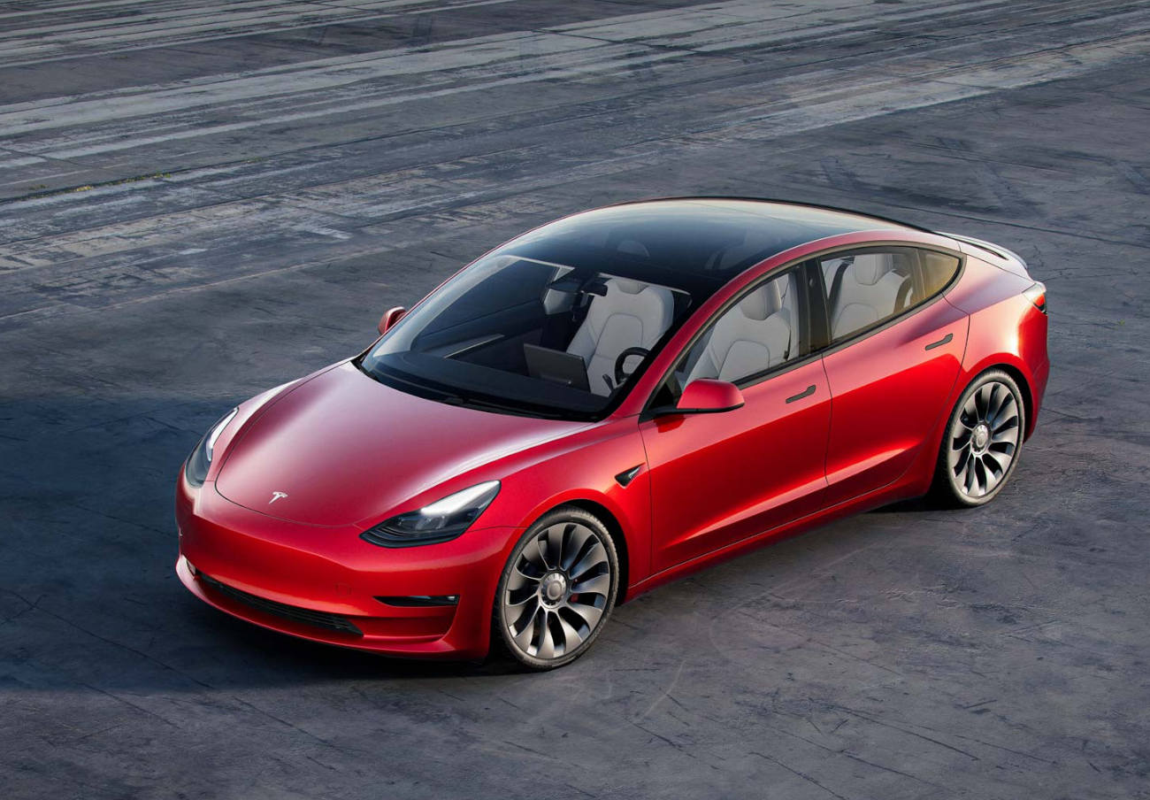 Tesla revisará más de 350.000 coches por problemas con el airbag y la iluminación