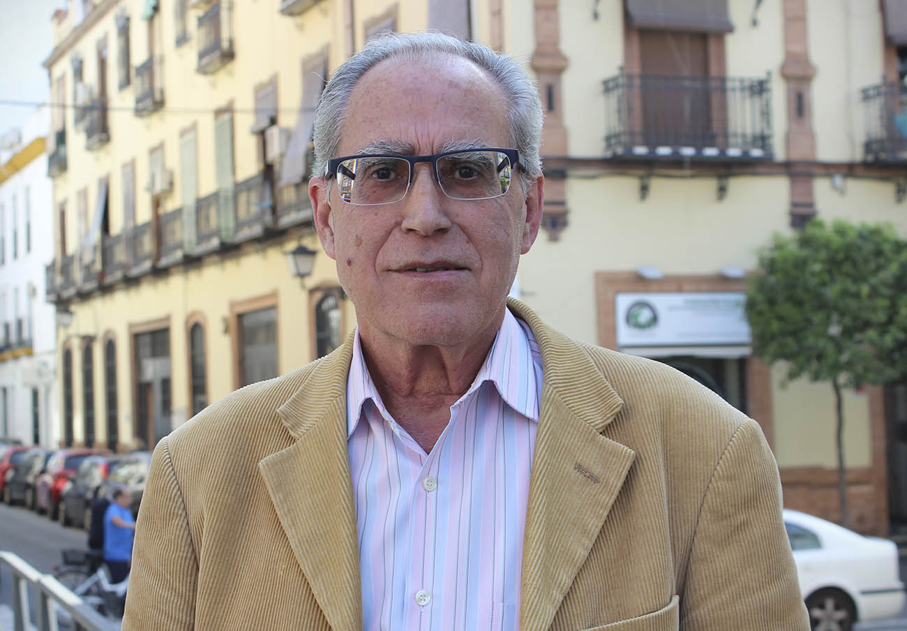 La asociación de consumidores chilena Fojucc reconoce al fundador de FACUA como socio de honor