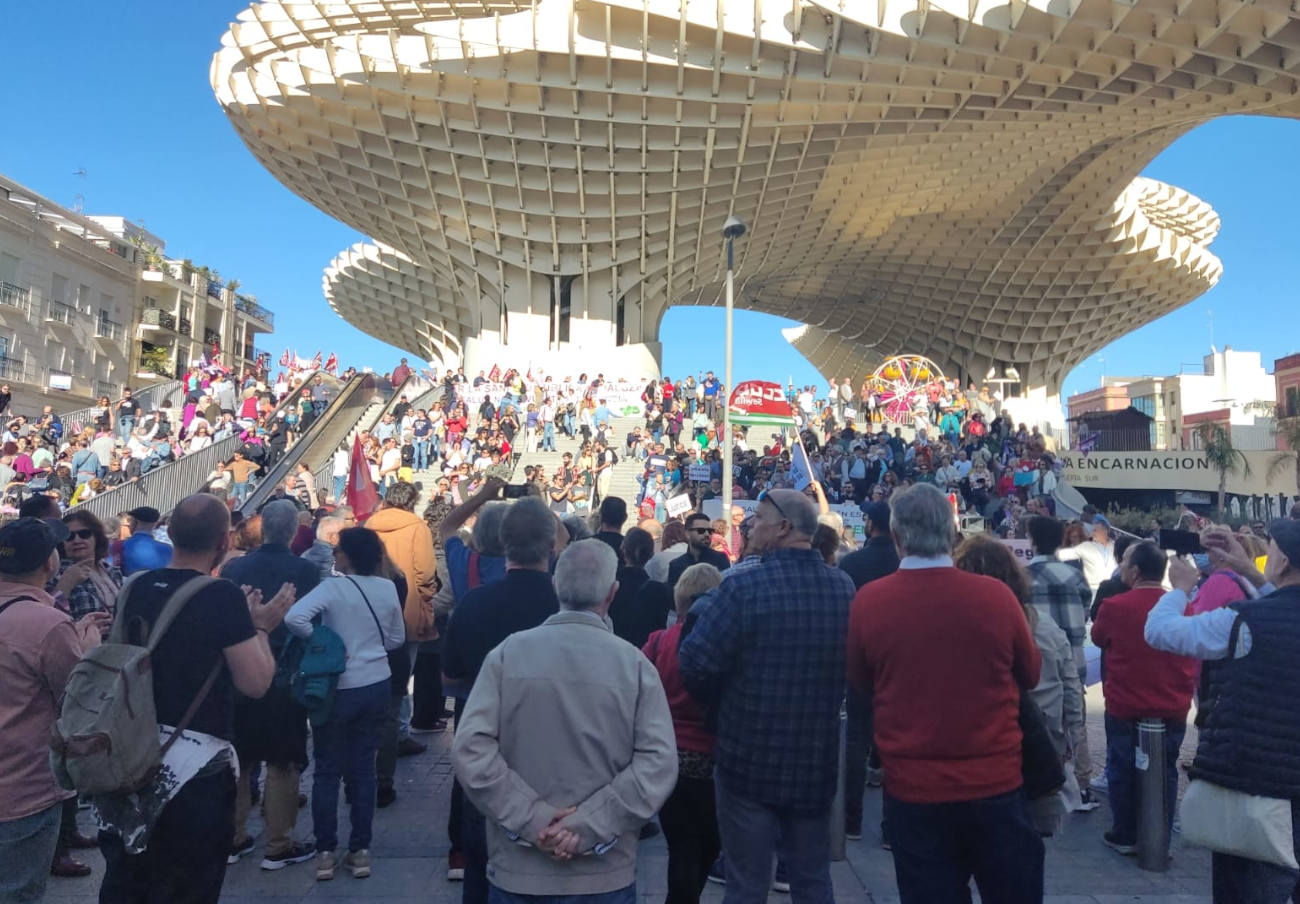 FACUA Sevilla apoya las reivindicaciones de Marea Blanca planteadas en su reunión con la Junta