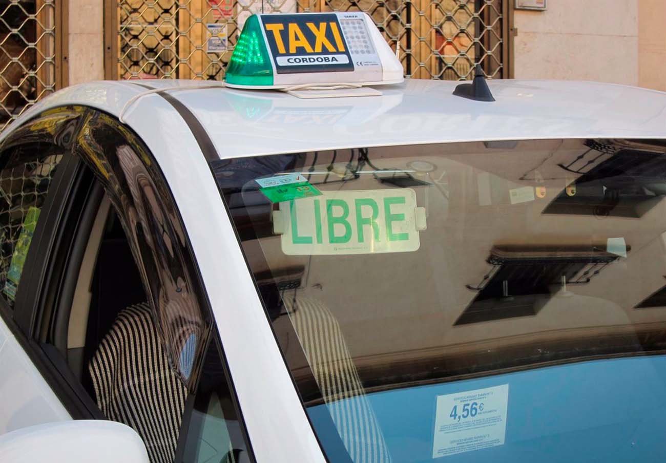 FACUA Córdoba critica que la nueva ordenanza del taxi se aprobará sin contar con la sociedad civil
