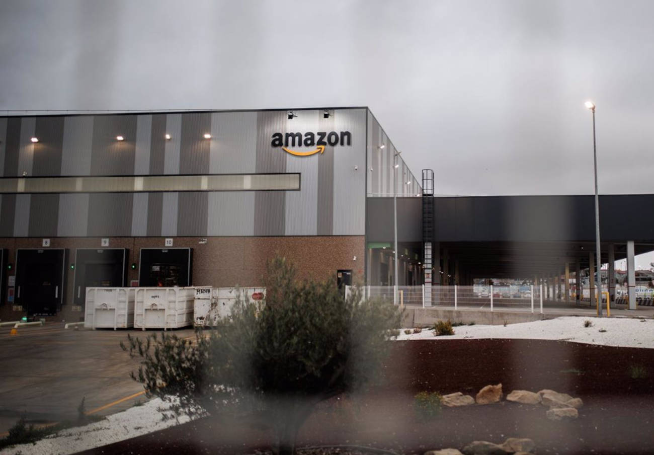 Multan a Amazon con 18.000 euros por no inscribirse como operador para prestar su servicio de llamadas
