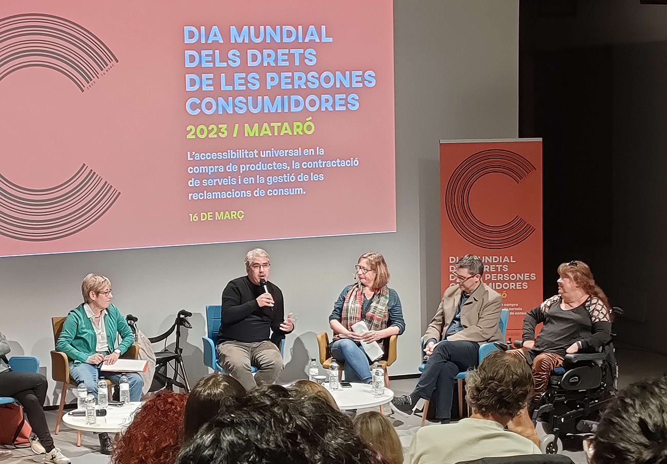 FACUA Catalunya imparte una charla en Mataró sobre consumo