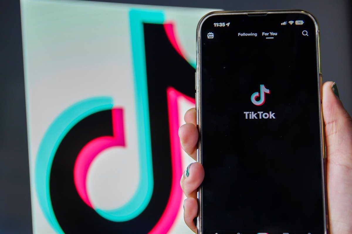 Reino Unido multa con 14,54 millones de euros a TikTok por no evitar el acceso de niños a la app