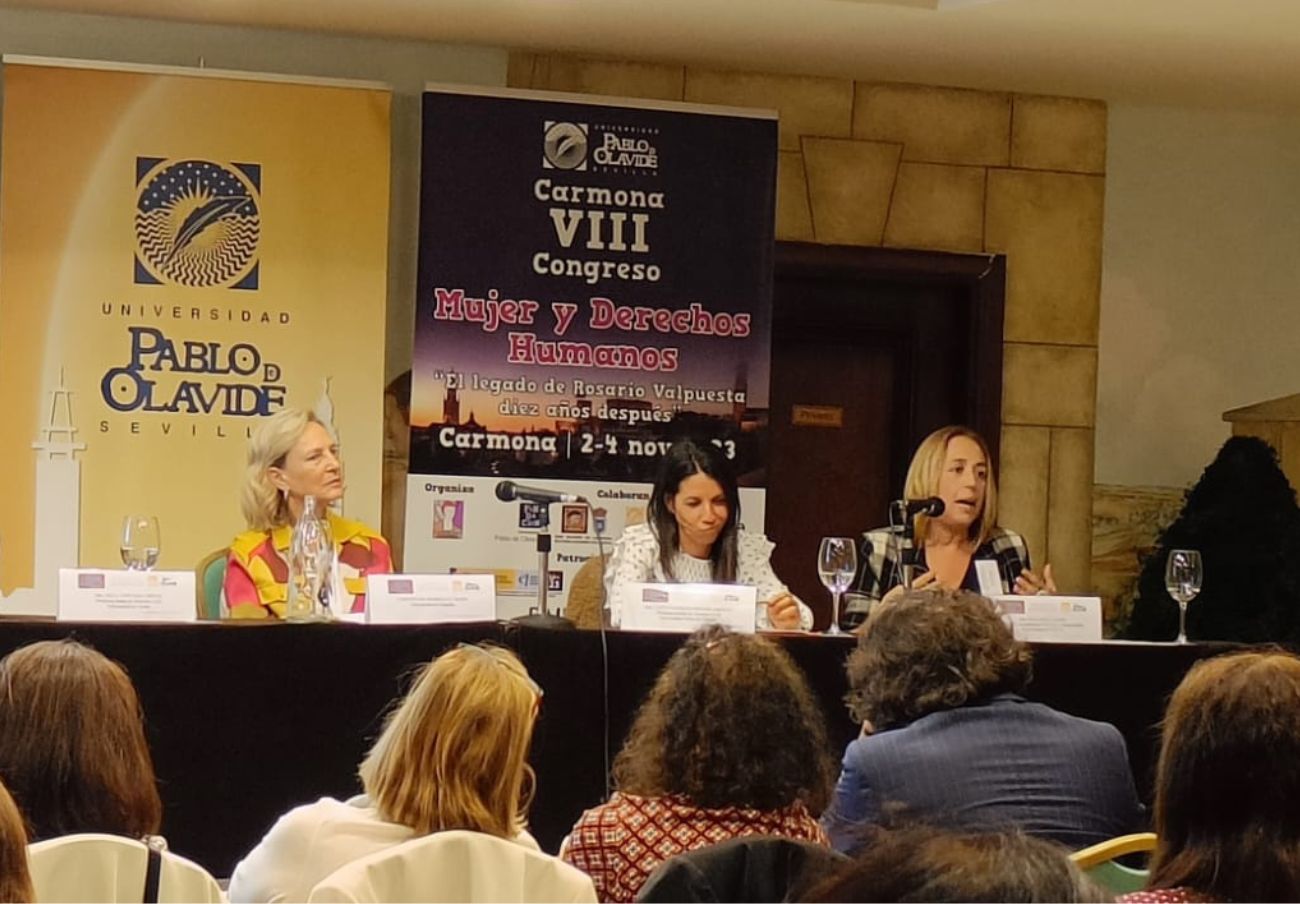La Fundación FACUA participa en una mesa redonda en el Congreso Carmona VIII: Mujer y Derechos Humanos