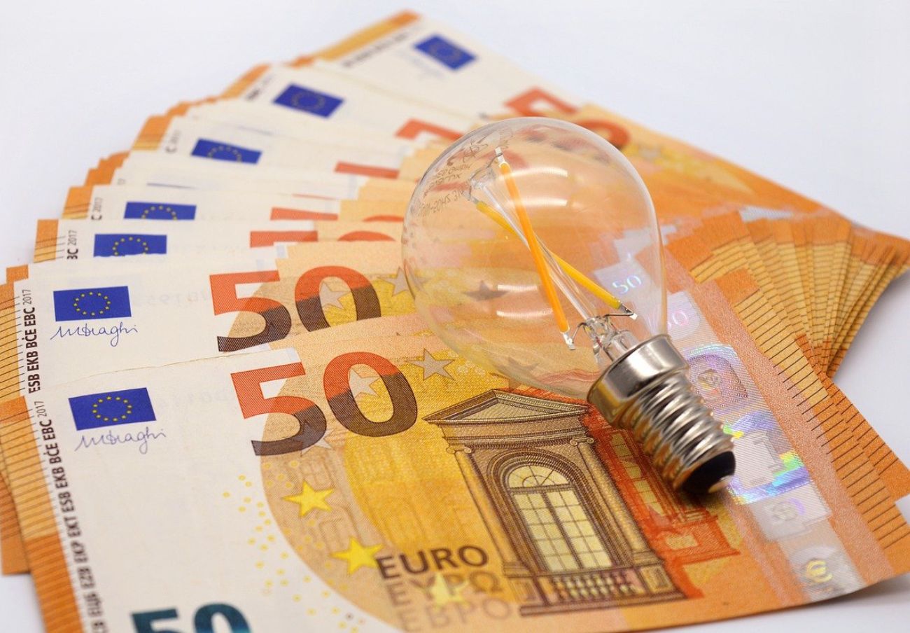 Italia multa con 15 millones de euros a seis energéticas por irregularidades en sus subidas de tarifas