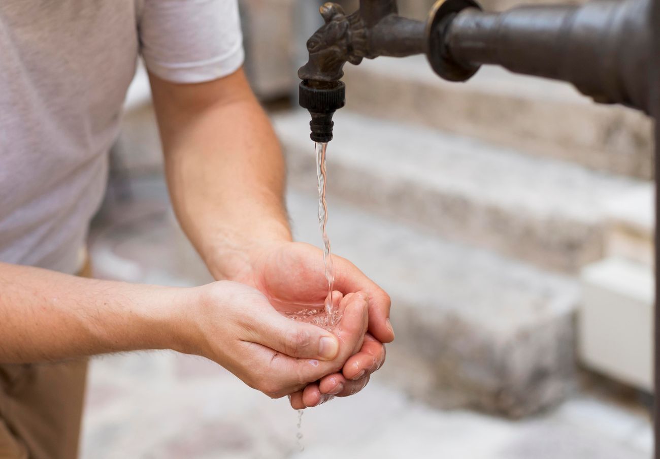 La Junta de Andalucía declara "no apta" para el consumo el agua de El Madroño y sus aldeas